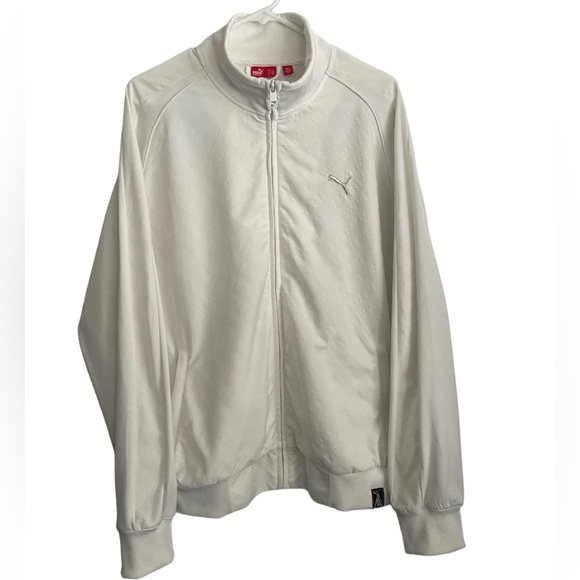 Puma Sweaters - 🤍 Pumas Classics Logo T7 Women's Track Jacket